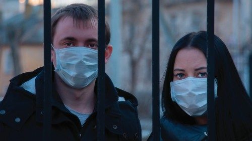 Sopravvissuti a un «naufragio collettivo» QUO-100 Sopravvissuti a un «naufragio collettivo» QUO-100