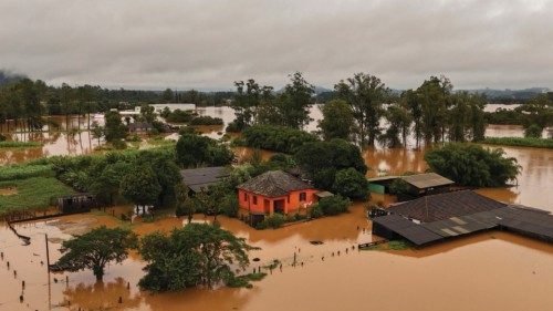 TOPSHOT - Aerial view shows a flooded area of Capela de Santana, Rio Grande do Sul state, Brazil, on ... TOPSHOT - Aerial view shows a flooded area of Capela de Santana, Rio Grande do Sul state, Brazil, on ...