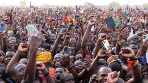 Supporters of Chad's Prime minister and presidential candidate Succes Masra attend his campaign ... Supporters of Chad's Prime minister and presidential candidate Succes Masra attend his campaign ...