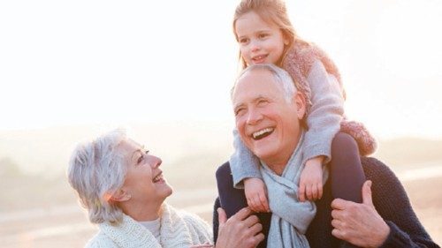 Nell’Ue riprende la crescita dell’aspettativa di vita dopo la pandemia QUO-105 Nell’Ue riprende la crescita dell’aspettativa di vita dopo la pandemia QUO-105