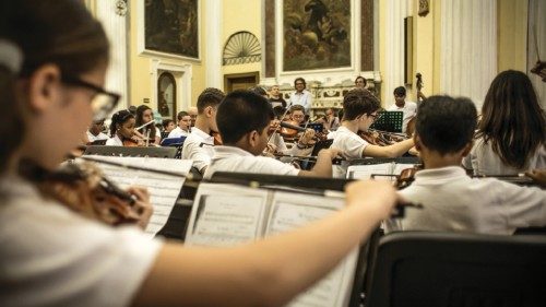 L’altra Napoli cresce con la musica QUO-106 L’altra Napoli cresce con la musica QUO-106