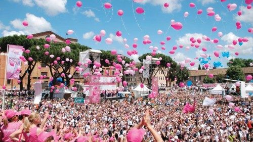 Torna Race for the Cure: la corsa per la salute femminile QUO-106 Torna Race for the Cure: la corsa per la salute femminile QUO-106