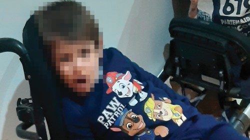 Come un trenino elettrico fuori dai binari QUO-108 Come un trenino elettrico fuori dai binari QUO-108