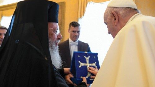  Spezzare le catene di incomprensioni  e pregiudizi  QUO-110