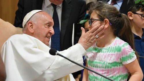 Al tavolo dei bambini QUO-110 Al tavolo dei bambini QUO-110
