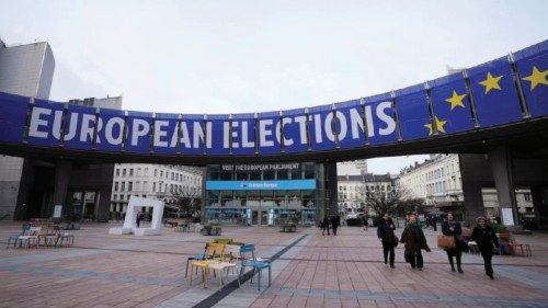 Elettori di qualità per politici di qualità QUO-113 Elettori di qualità per politici di qualità QUO-113