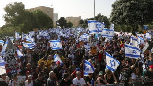 epa11355950 People protest against the government during a protest calling for immediate elections, ...