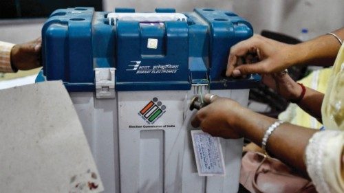 Polling officials seal Electronic Voting Machines (EVMs) and Voter Verifiable Paper Audit Trail ... Polling officials seal Electronic Voting Machines (EVMs) and Voter Verifiable Paper Audit Trail ...