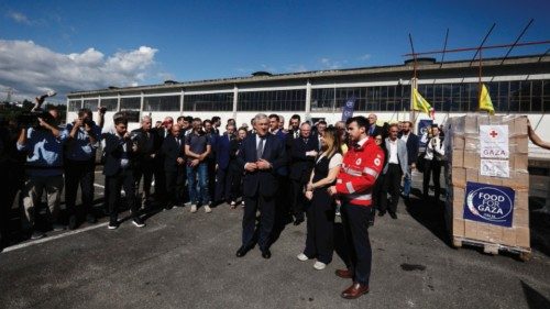 Il ministro degli Esteri Antonio Tajani visita i magazzini Food for Gaza, Nepi (Vt), 03 giugno ... Il ministro degli Esteri Antonio Tajani visita i magazzini Food for Gaza, Nepi (Vt), 03 giugno ...