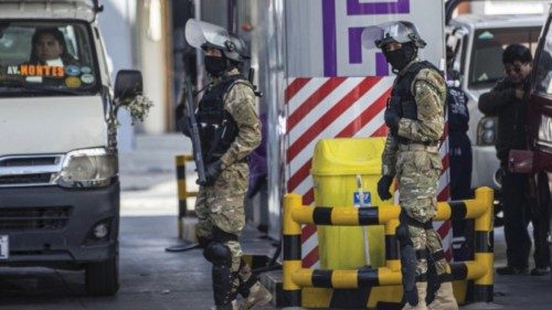 epa11406882 Members of the Bolivian Armed Forces patrol a fuel station in La Paz, Bolivia, 12 June ... epa11406882 Members of the Bolivian Armed Forces patrol a fuel station in La Paz, Bolivia, 12 June ...