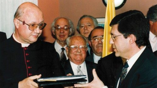 Lavorare insieme a una realtà di giustizia QUO-135 Lavorare insieme a una realtà di giustizia QUO-135