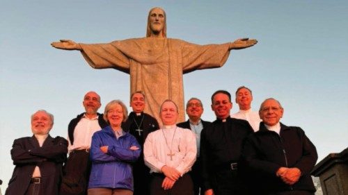Attualità del dogma niceno QUO-137 Attualità del dogma niceno QUO-137