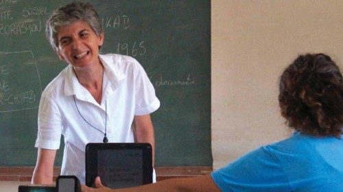 Donne e uomini che cambiano il mondo QUO-141 Donne e uomini che cambiano il mondo QUO-141