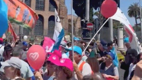 Sulla dignità umana nessun compromesso o mediazione QUO-141 Sulla dignità umana nessun compromesso o mediazione QUO-141