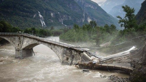 epa11447044 The collapsed Visletto bridge between Visletto and Cevio following storms that caused ... epa11447044 The collapsed Visletto bridge between Visletto and Cevio following storms that caused ...