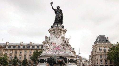 epa11449517 The statue of Republique square is covered with graffitis in Paris, France, 01 July ... epa11449517 The statue of Republique square is covered with graffitis in Paris, France, 01 July ...