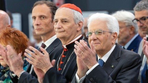 Il Presidente della Repubblica, Sergio Mattarella, con il cardinale Matteo Zuppi, presidente della ... Il Presidente della Repubblica, Sergio Mattarella, con il cardinale Matteo Zuppi, presidente della ...