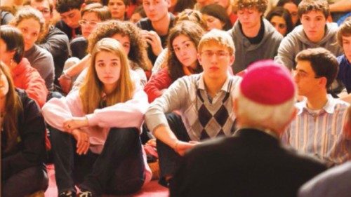  Quando vescovo  e studenti si parlano  QUO-150