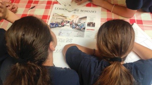 Piccoli giornalisti crescono QUO-157 Piccoli giornalisti crescono QUO-157