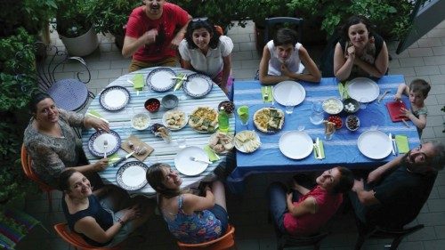 Cohousing e assistenza in strada: il piano sociale del Comune per il Giubileo QUO-158 Cohousing e assistenza in strada: il piano sociale del Comune per il Giubileo QUO-158