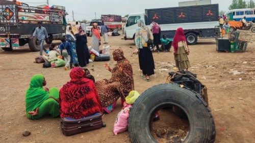 People fleeing the town of Singa, the capital of Sudan's southeastern Sennar state, arrive in ... People fleeing the town of Singa, the capital of Sudan's southeastern Sennar state, arrive in ...
