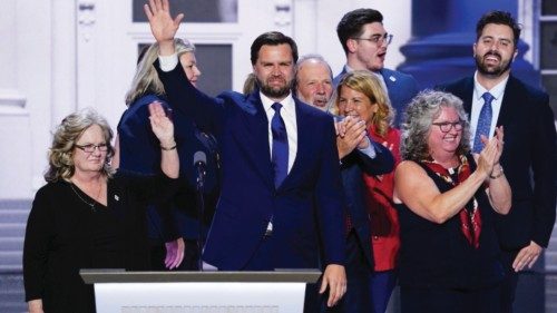 epa11484725 Republican vice presidential nominee Senator JD Vance (C) of Ohio stands with family ... epa11484725 Republican vice presidential nominee Senator JD Vance (C) of Ohio stands with family ...