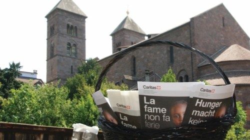 Il suono delle campane per ricordare il dramma della fame nel mondo QUO-166 Il suono delle campane per ricordare il dramma della fame nel mondo QUO-166