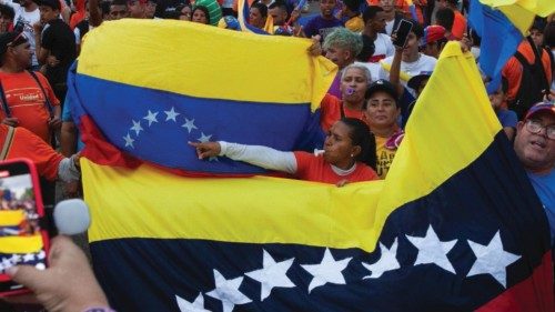 Supporters cheer during a campaign rally of Venezuela's opposition candidate Edmundo Gonzalez and ... Supporters cheer during a campaign rally of Venezuela's opposition candidate Edmundo Gonzalez and ...