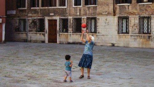 «Non dimentichiamo gli anziani» QUO-171 «Non dimentichiamo gli anziani» QUO-171