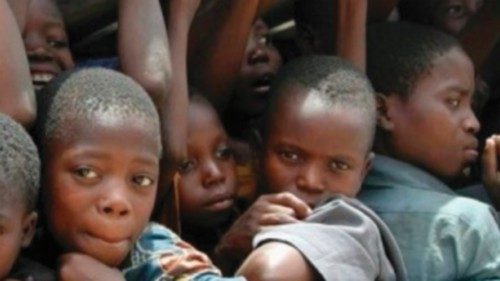 Togo: tanti bambini nelle mani dei trafficanti QUO-172 Togo: tanti bambini nelle mani dei trafficanti QUO-172