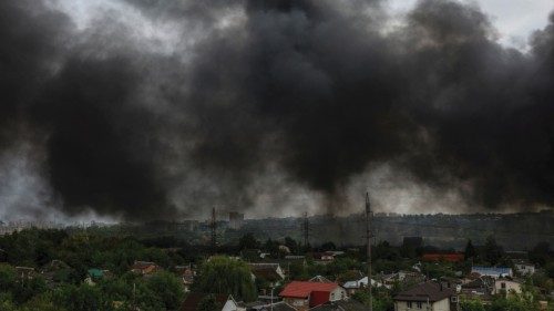 Nuovi raid russi in Ucraina colpiscono la regione di Kharkiv QUO-174 Nuovi raid russi in Ucraina colpiscono la regione di Kharkiv QUO-174