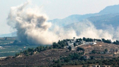 TOPSHOT - Smoke billows from the site of an Israeli strike that targeted the southern Lebanese ... TOPSHOT - Smoke billows from the site of an Israeli strike that targeted the southern Lebanese ...