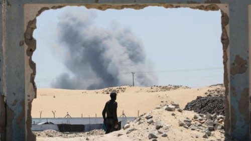 Smoke rises following Israeli strikes, in Khan Younis in the southern Gaza Strip August 8, 2024. ... Smoke rises following Israeli strikes, in Khan Younis in the southern Gaza Strip August 8, 2024. ...