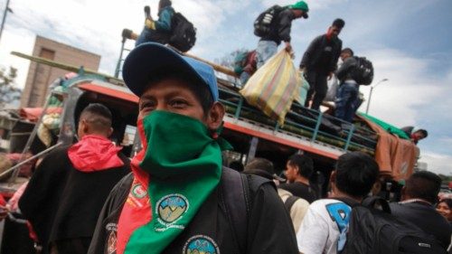 TOPSHOT - Colombian Indigenous people arrive in the city to protest against the government for ... TOPSHOT - Colombian Indigenous people arrive in the city to protest against the government for ...