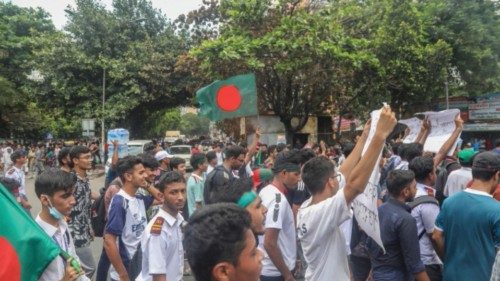 epa11549866 Supporters of the Anti-discrimination Student Movement protest outside Bangabandhu ... epa11549866 Supporters of the Anti-discrimination Student Movement protest outside Bangabandhu ...