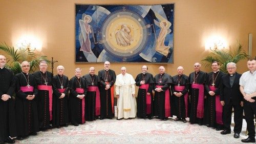 Una speranza di pace sempre accesa tra lampi di guerra QUO-193 Una speranza di pace sempre accesa tra lampi di guerra QUO-193