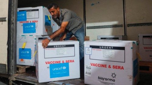 A workers unloads a shipment of polio vaccines provided with support from UNICEF to the Gaza Strip ... A workers unloads a shipment of polio vaccines provided with support from UNICEF to the Gaza Strip ...