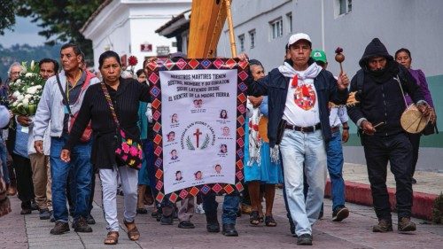 epa11572704 People participate in a pilgrimage and prayer through the streets of the municipality of ... epa11572704 People participate in a pilgrimage and prayer through the streets of the municipality of ...