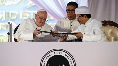  I valori delle religioni  per costruire società pacifiche   QUO-200
