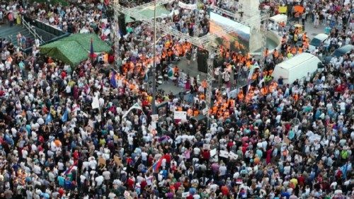 In Serbia monta la protesta ambientalista contro la miniera di litio nell’ovest QUO-200 In Serbia monta la protesta ambientalista contro la miniera di litio nell’ovest QUO-200