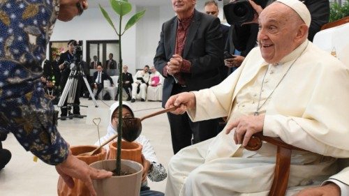 La guerra è sempre una sconfitta invece discutere tra amici fa crescere QUO-200 La guerra è sempre una sconfitta invece discutere tra amici fa crescere QUO-200