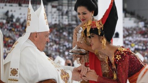 Una Chiesa attenta ai bisogni di quanti vivono nelle periferie QUO-200 Una Chiesa attenta ai bisogni di quanti vivono nelle periferie QUO-200