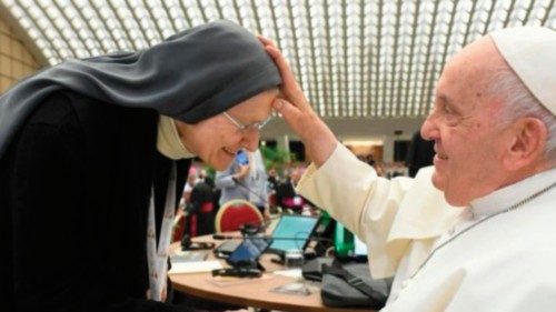 Verso una Chiesa dallo stile sempre più sinodale QUO-201 Verso una Chiesa dallo stile sempre più sinodale QUO-201