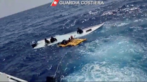 Migranti: recuperati sette corpi al largo di Lampedusa QUO-203 Migranti: recuperati sette corpi al largo di Lampedusa QUO-203