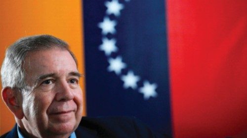 (FILES) Venezuelan opposition presidential candidate for the Plataforma Unitaria Democratica party, ... (FILES) Venezuelan opposition presidential candidate for the Plataforma Unitaria Democratica party, ...