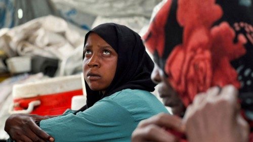 La guerra un «calvario» per le donne sudanesi QUO-208 La guerra un «calvario» per le donne sudanesi QUO-208