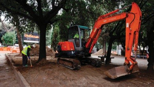 Più verde (e più parcheggi) a piazza Mazzini QUO-214 Più verde (e più parcheggi) a piazza Mazzini QUO-214