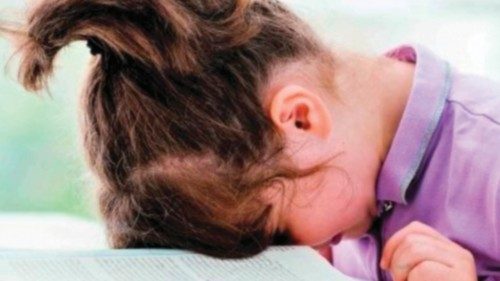 Non abbiamo più tempo di vivere l’adolescenza QUO-214 Non abbiamo più tempo di vivere l’adolescenza QUO-214