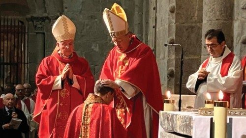 Pastore per i fedeli e amico dei poveri QUO-214 Pastore per i fedeli e amico dei poveri QUO-214