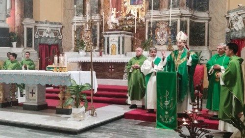 La bomba della povertà sta uccidendo la speranza QUO-215 La bomba della povertà sta uccidendo la speranza QUO-215